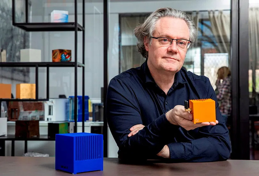 Portrait de Jean-Christophe Agobert présentant une solution KUBB Secure destinée aux distributeurs.